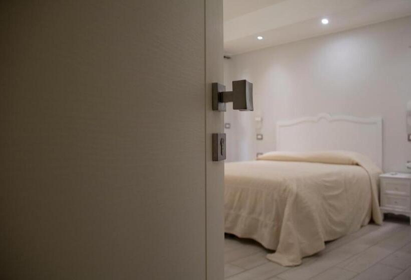 پانسیون Domu Ajaju Guest House