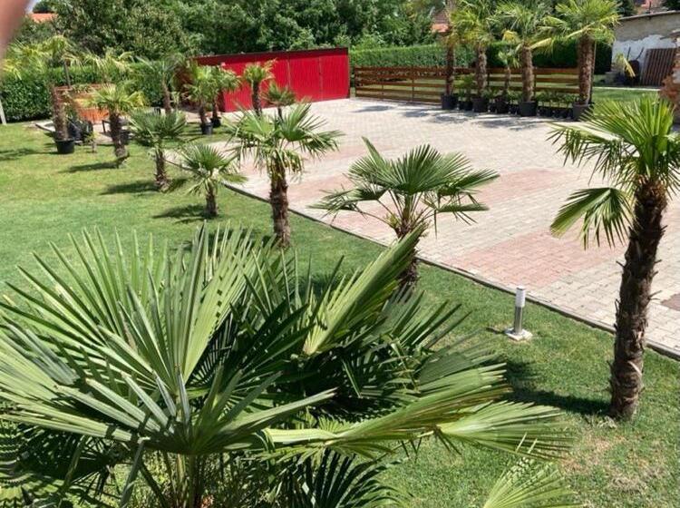 ペンション Rozé Vendégház