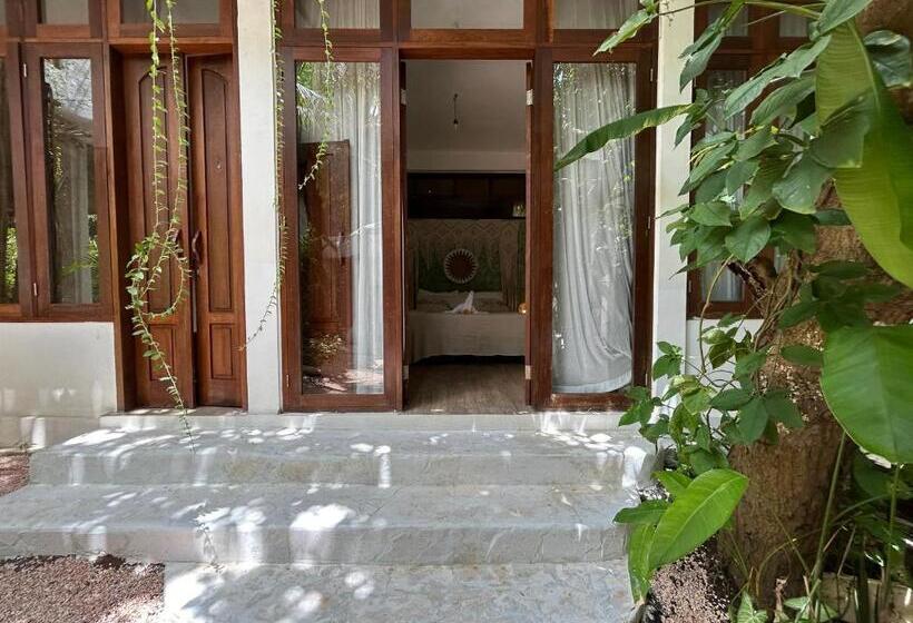 펜션 Sannyas Boutique