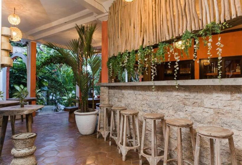 펜션 Sannyas Boutique