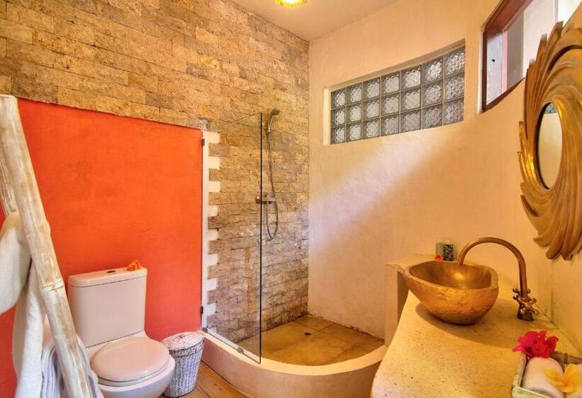 펜션 Sannyas Boutique