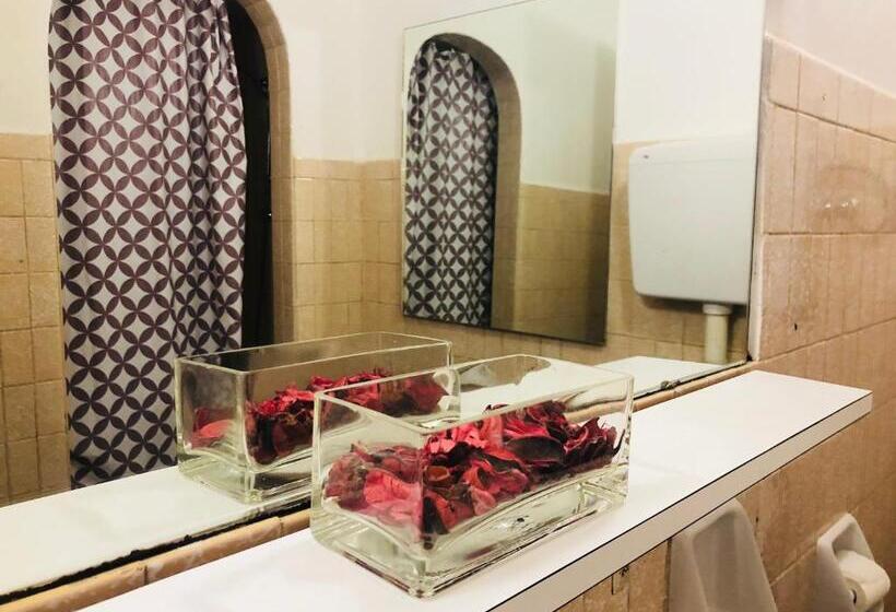 پانسیون The Gate To Cinque Terre