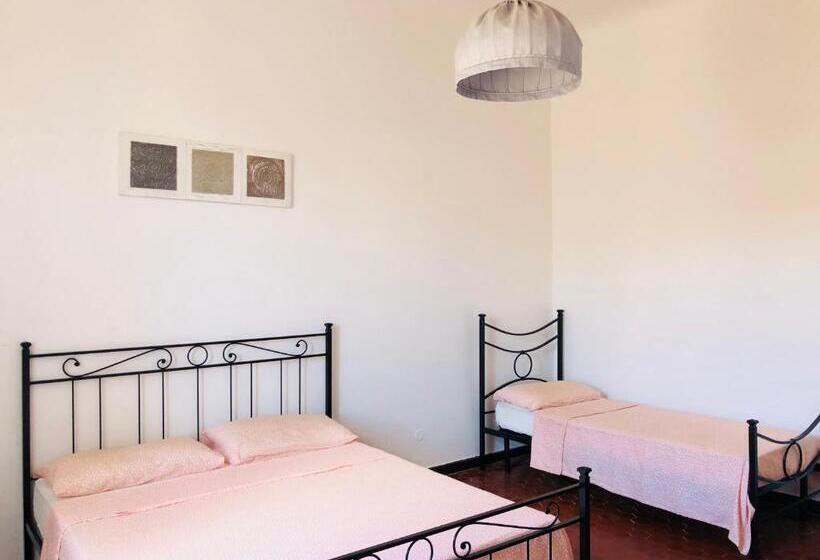 پانسیون The Gate To Cinque Terre