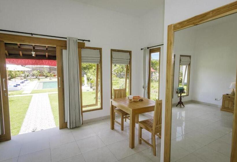 ペンション Teges Asri By Bukit Vista