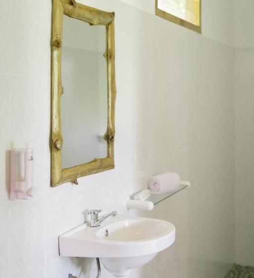 ペンション Teges Asri By Bukit Vista