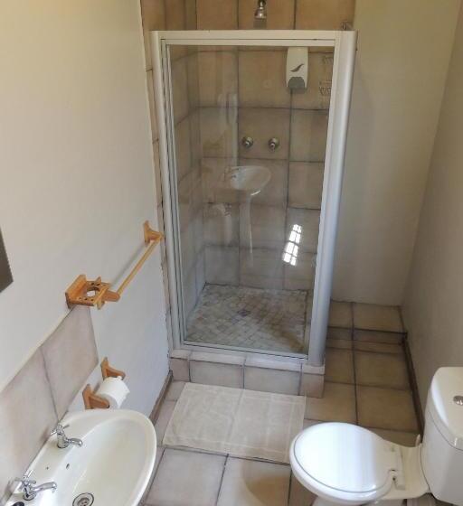 ペンション The Big Tree Guest House