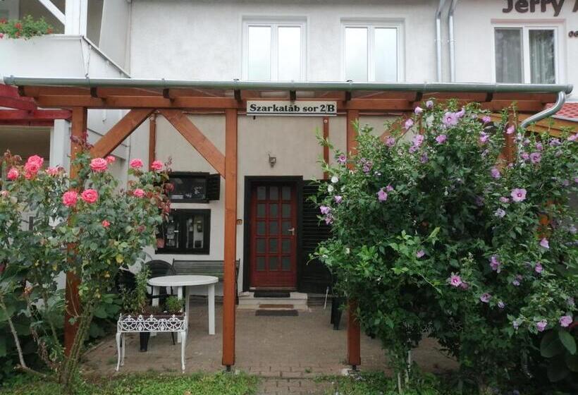 پانسیون éva Vendégház