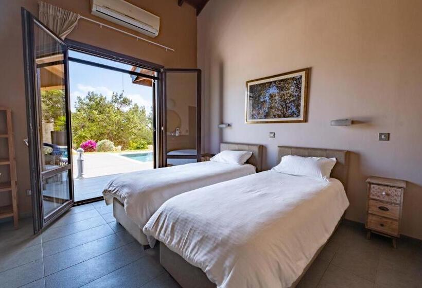 Pine And Olive Seahouse