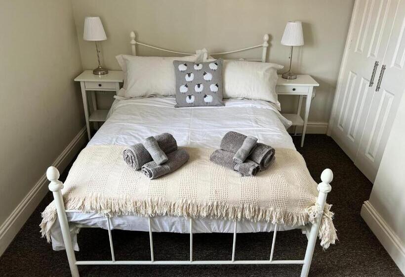 Stylish  2 Bed  Heart Of The City   Parking  Wi Fi  Award Winning  Grade Ii Listed