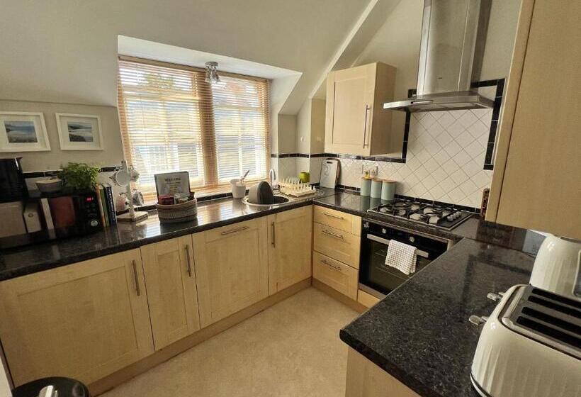 Stylish  2 Bed  Heart Of The City   Parking  Wi Fi  Award Winning  Grade Ii Listed