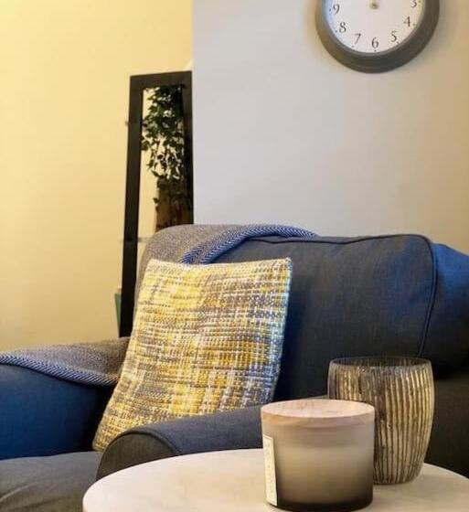 Stylish  2 Bed  Heart Of The City   Parking  Wi Fi  Award Winning  Grade Ii Listed