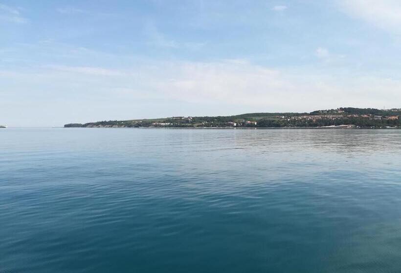 Sweet Apartment With Private Pool Lori Ankaran