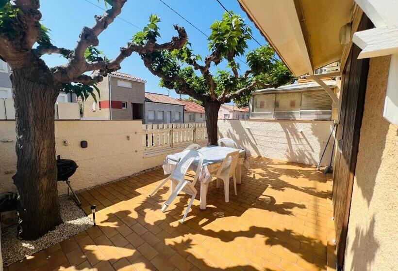 T2 à 100m De La Plage, Parking Privé