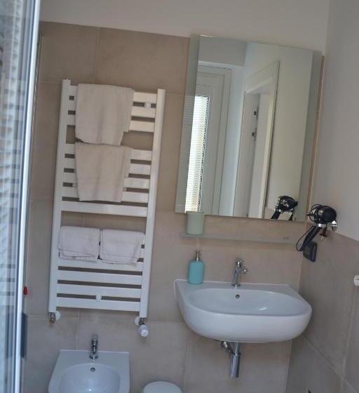 مبيت وإفطار Timpa Rooms