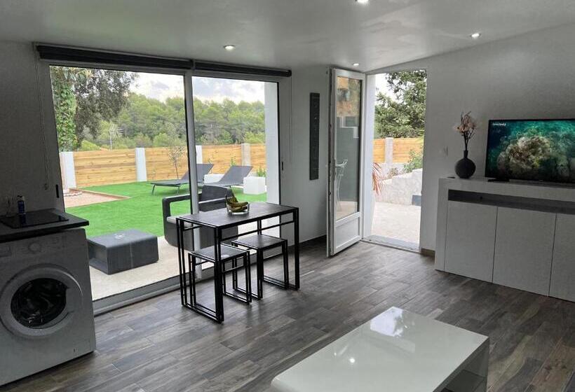 Villa De Vacances Avec Jardin Privé