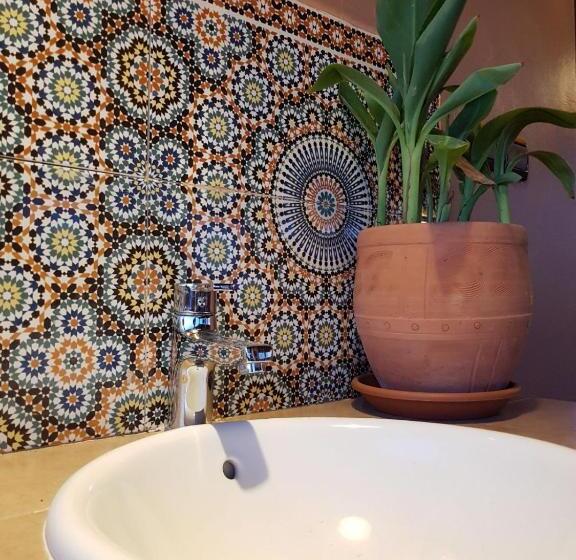 فندق صغير Dar Surf