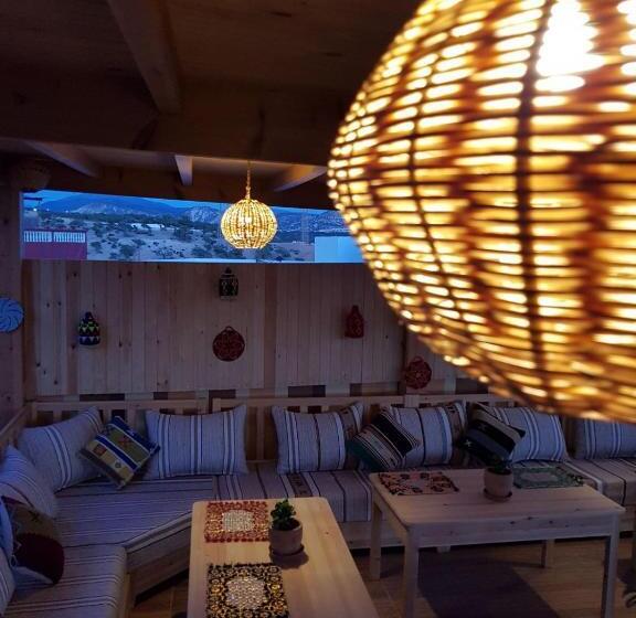 فندق صغير Dar Surf