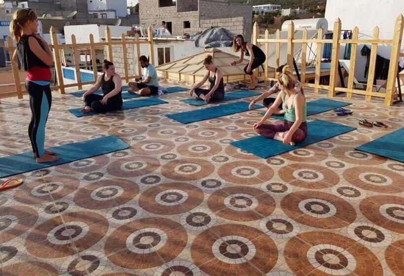 فندق صغير Dar Surf