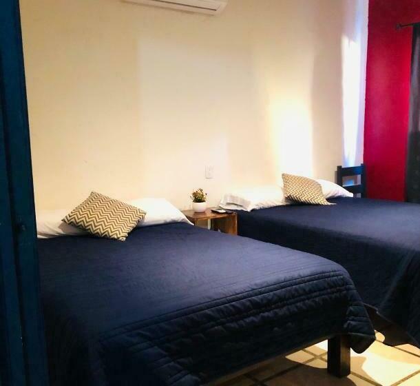 ユースホステル Posada  El Jardín