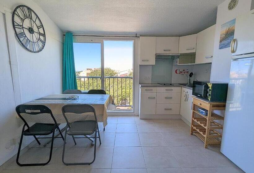 Appartement Proche Port Et Mer Avec Wifi Et Climatisation