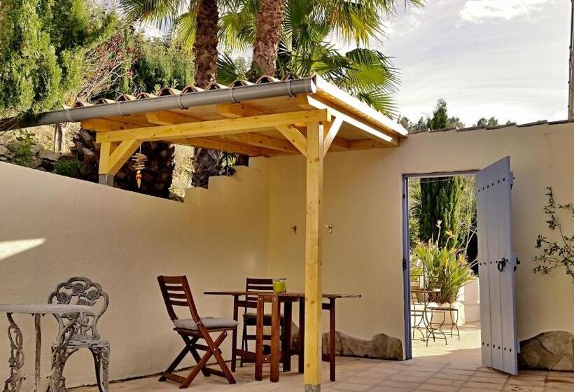 تختخواب و صبحانه Casa Romero