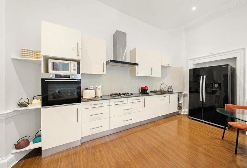 Bed and Breakfast Central London Rooms