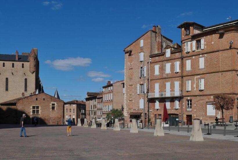 ベッドアンドブレックファースト Chambre D Elvire