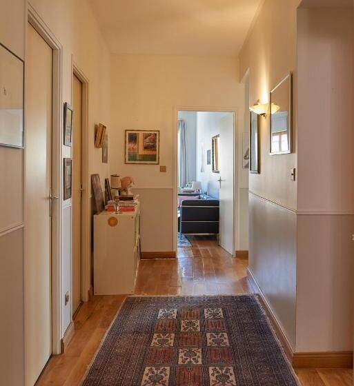 ベッドアンドブレックファースト Chambre D Elvire