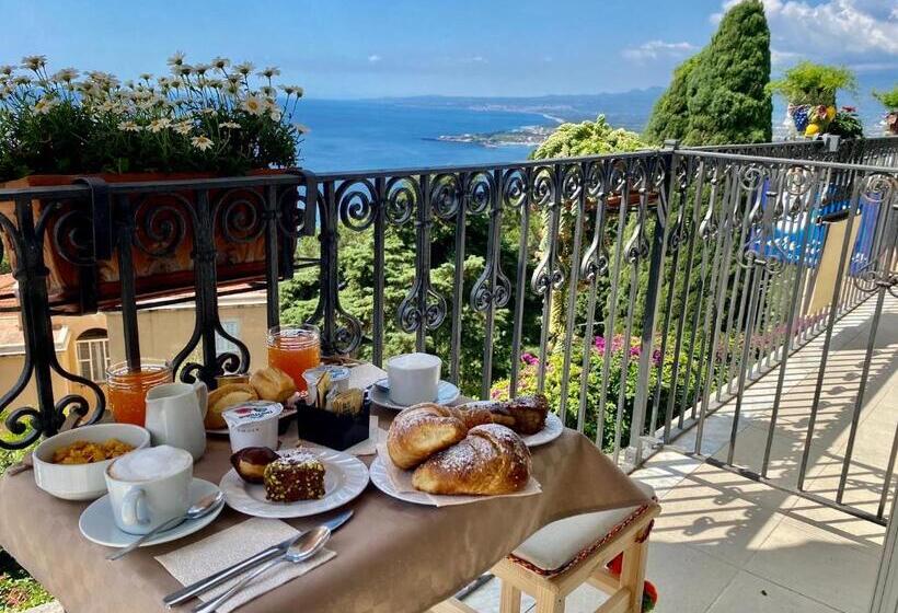 مبيت وإفطار Chiaro Di Luna