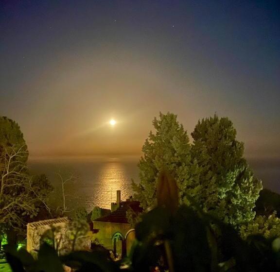 مبيت وإفطار Chiaro Di Luna