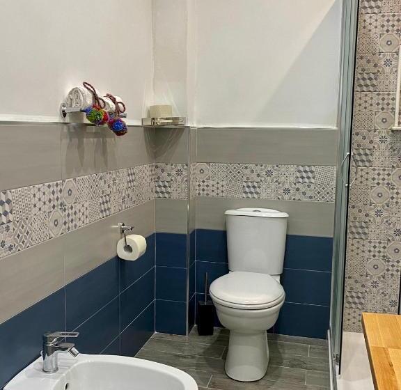 تختخواب و صبحانه Chiaro Di Luna