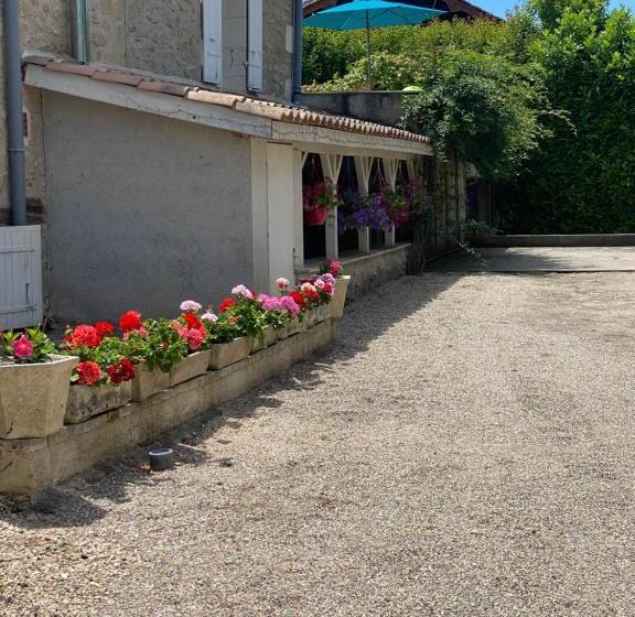 צימר Domaine Des Deux Rivieres