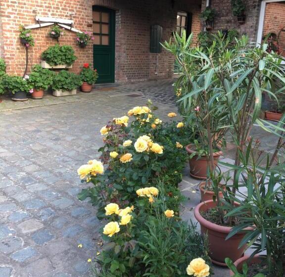 مبيت وإفطار Ferme Brocart