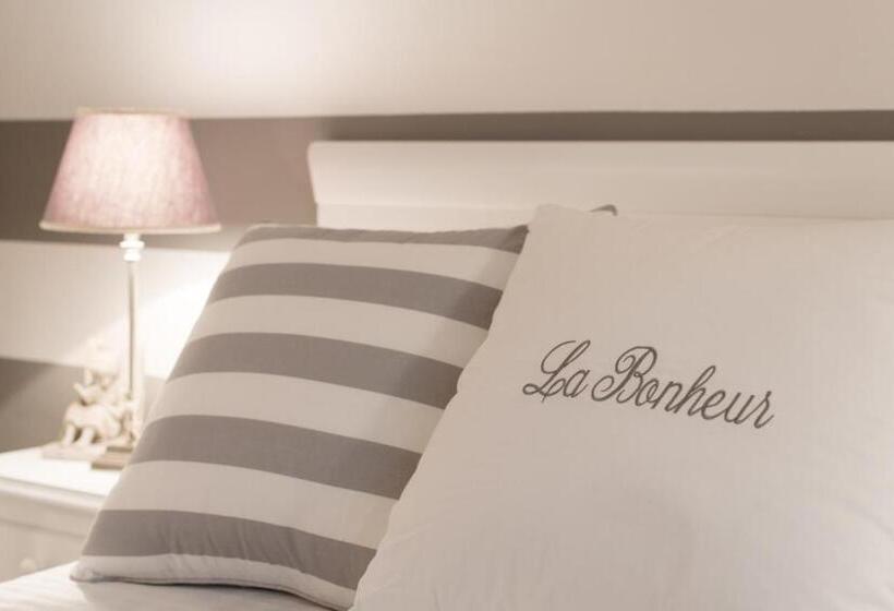 تختخواب و صبحانه La Bonheur, Terre Marine