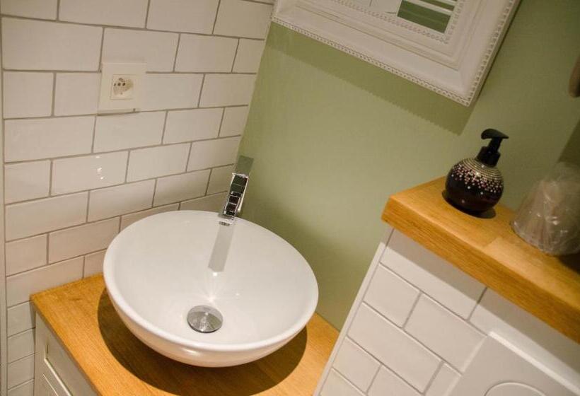 Bed and Breakfast La Suite Des Pervenches