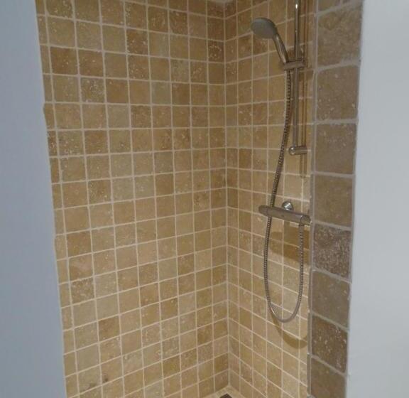 ベッドアンドブレックファースト Les Olivettes Le Mazet