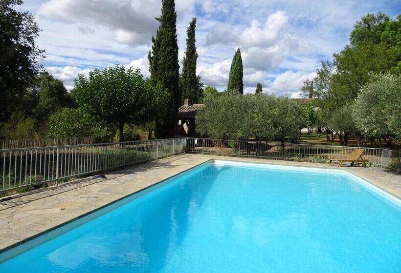 ベッドアンドブレックファースト Les Olivettes Le Mazet