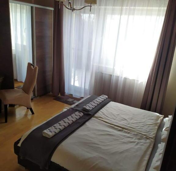 Bed and Breakfast Szilvia Panzió Gyomaendrőd