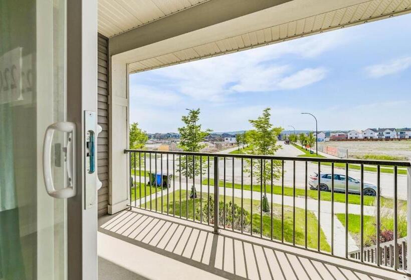 Brand New 3 Bedroom Home In A Quiet Neighborhood