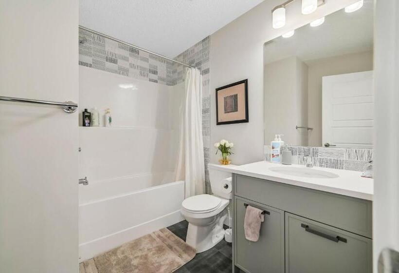 Brand New 3 Bedroom Home In A Quiet Neighborhood