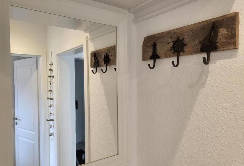 Ferienhaus Dhh Unsere Reetdachbude