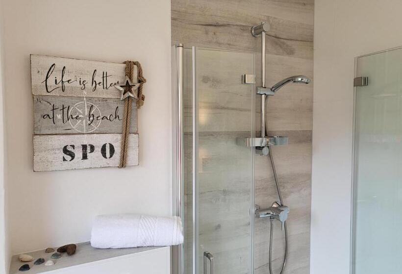 Ferienhaus Dhh Unsere Reetdachbude