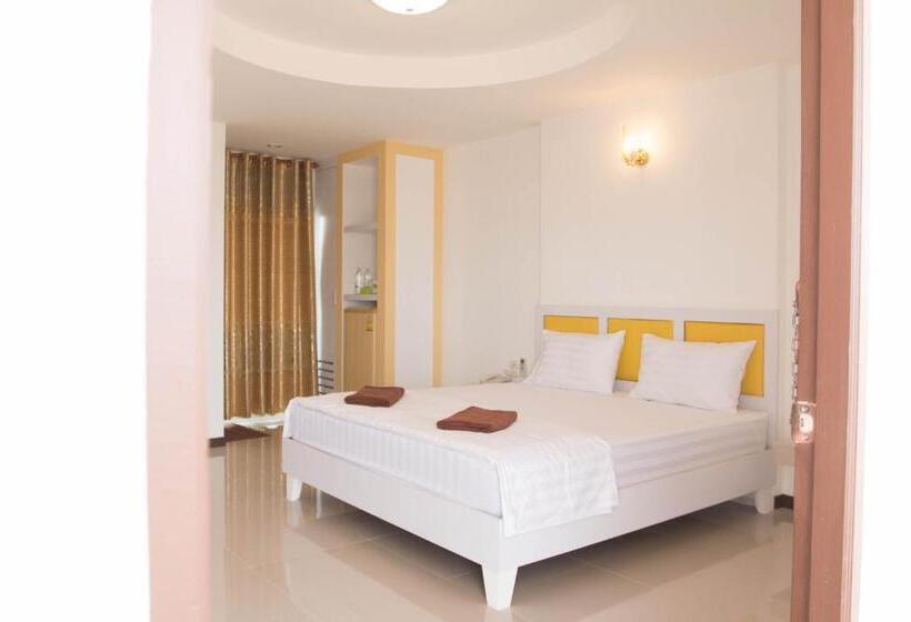 فندق Grand Place Resort