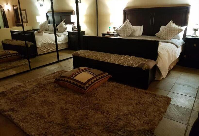 ホテル Tholo Private Game Lodge