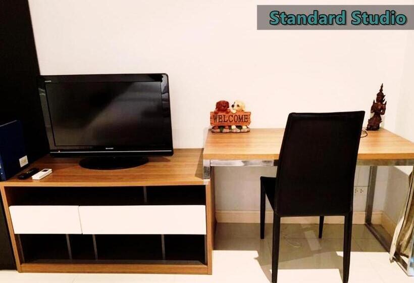 Jomtien Beach Penthouses Condo