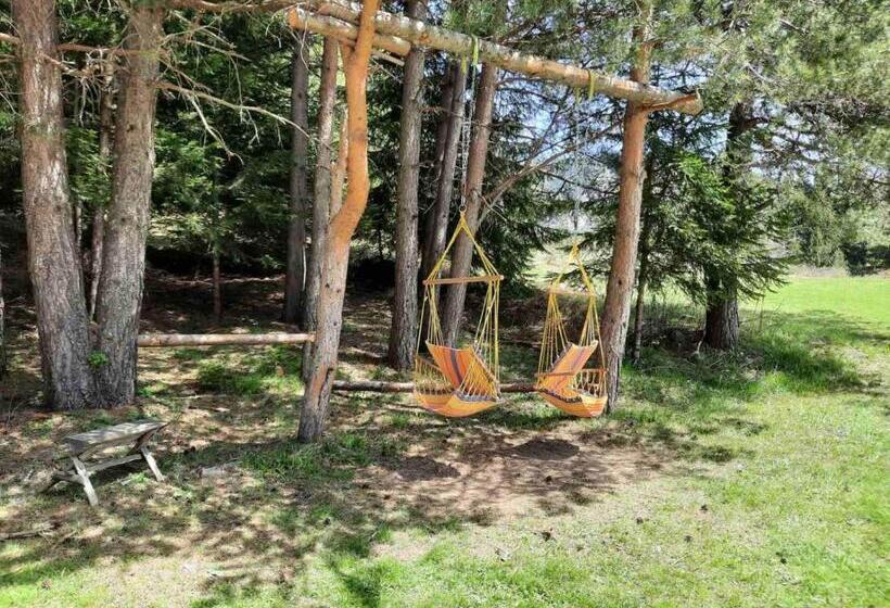 Lusi Holiday, смолянски езера