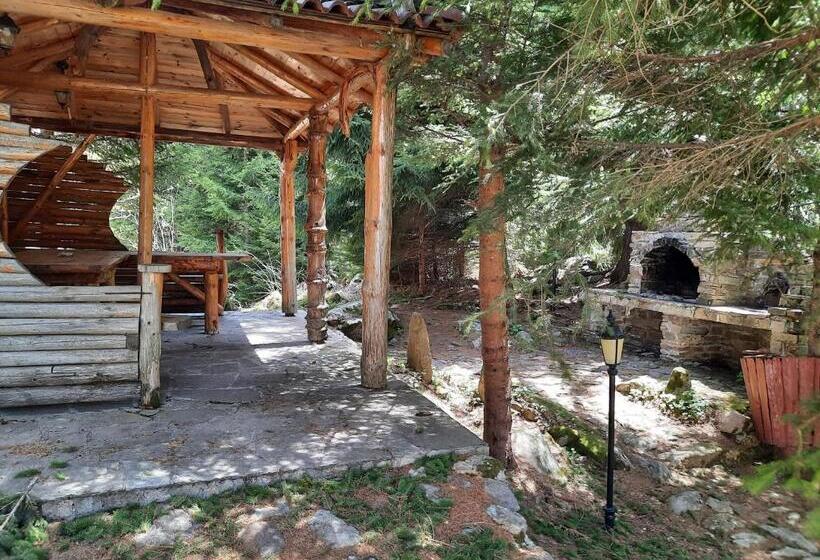 Lusi Holiday, смолянски езера