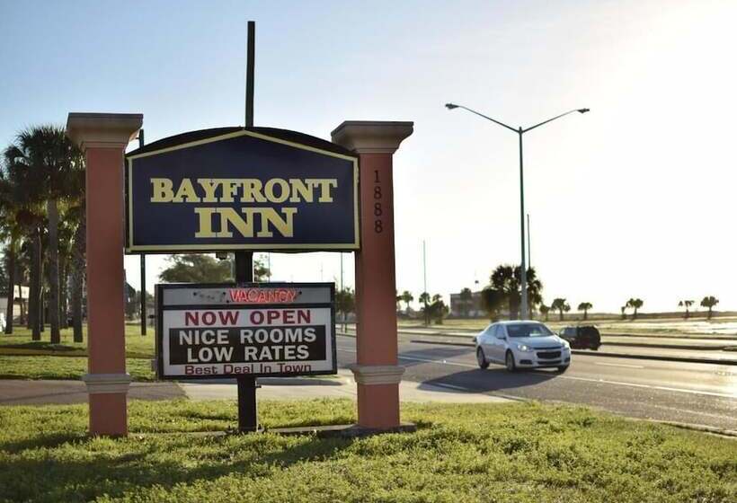מוטל Bayfront Inn Biloxi