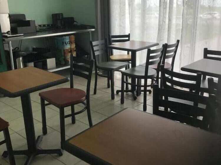 מוטל Bayfront Inn Biloxi