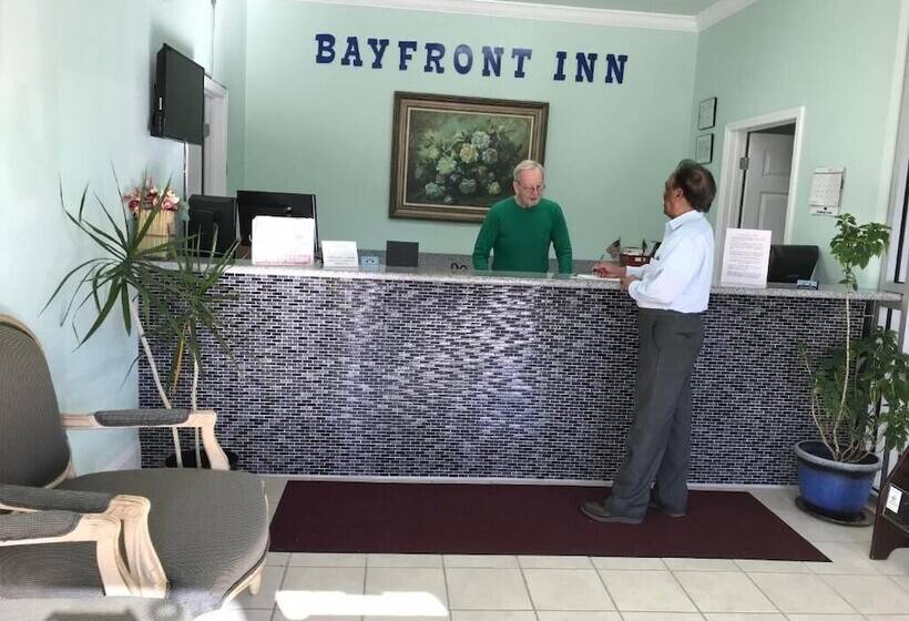 מוטל Bayfront Inn Biloxi